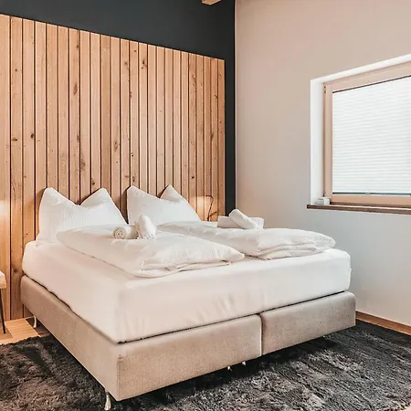 Alpenluxus Presents Chez Nous - Balcony Und Car Park Appartamento *