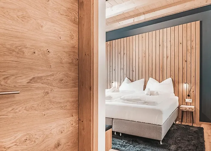 Chez Nous - By Alpenluxus Collection * フューゲン