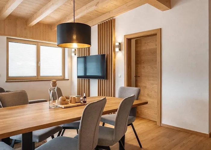 Chez Nous - By Alpenluxus Collection بيت للعطل